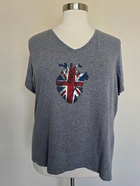 District Made Plus Size 4XL Grey Gray Union Jack Flag Anatomical Heart V-Neck